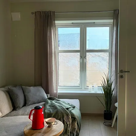 Ferienhaus Seafront House From 1952 With Views In Veivag